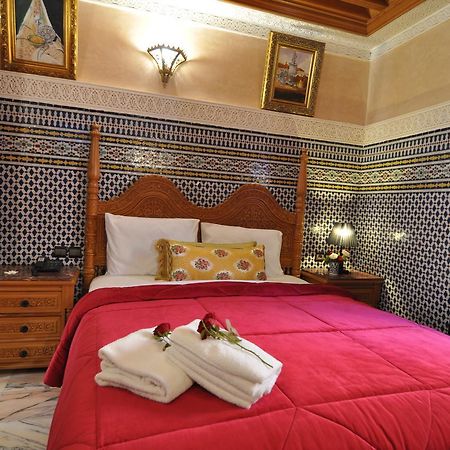 Dar Al Madina Al Kadima Hotel Фес Екстериор снимка