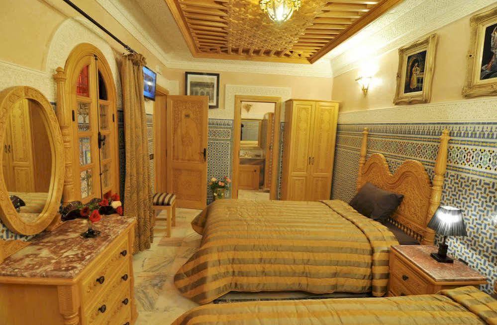 Dar Al Madina Al Kadima Hotel Фес Екстериор снимка