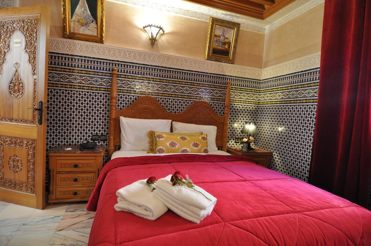 Dar Al Madina Al Kadima Hotel Фес Екстериор снимка