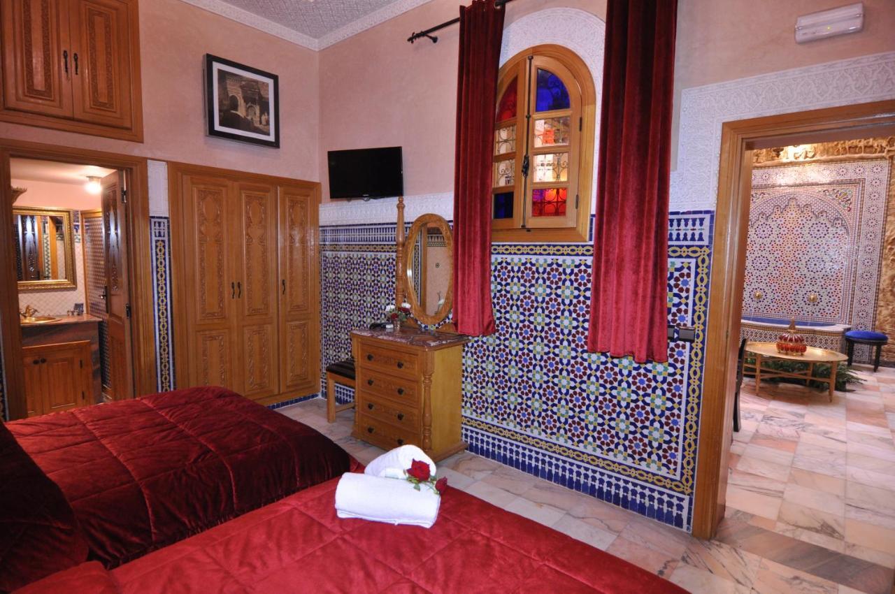 Dar Al Madina Al Kadima Hotel Фес Екстериор снимка